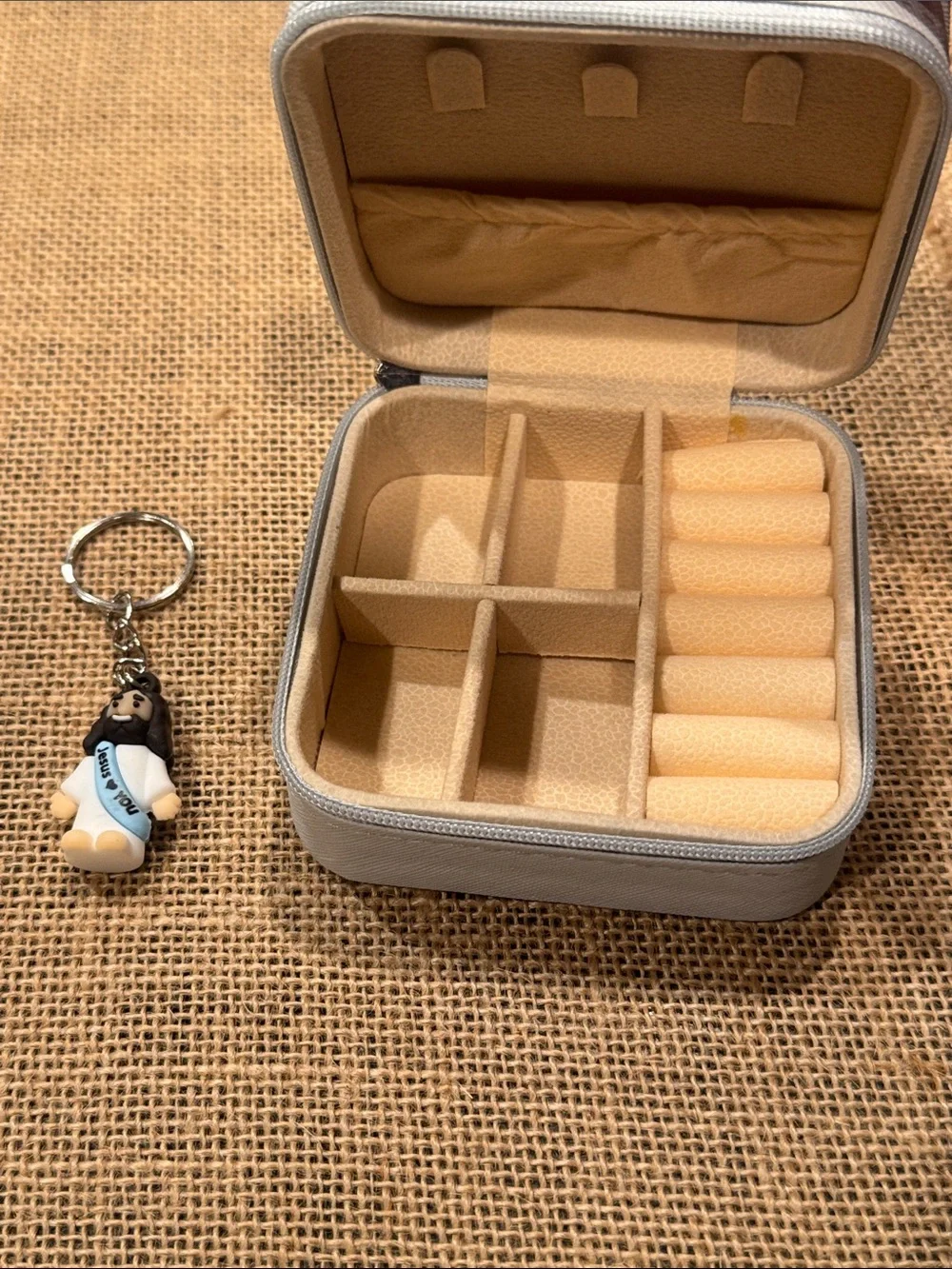 Light Blue Travel Inspirational Zip Around Jewelry Box with Baby Jesus Keychain